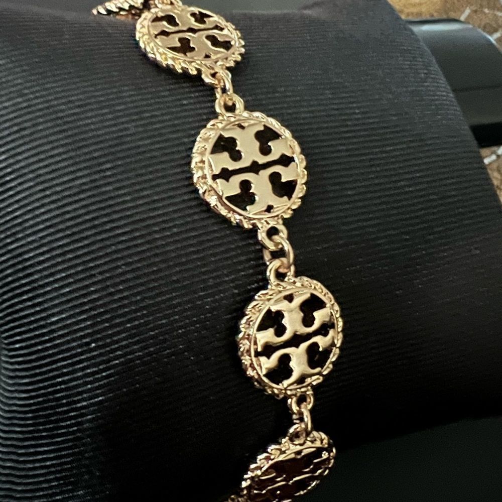 TORY BURCH• Rope lined Disc bracelet - Picture 7 of 8